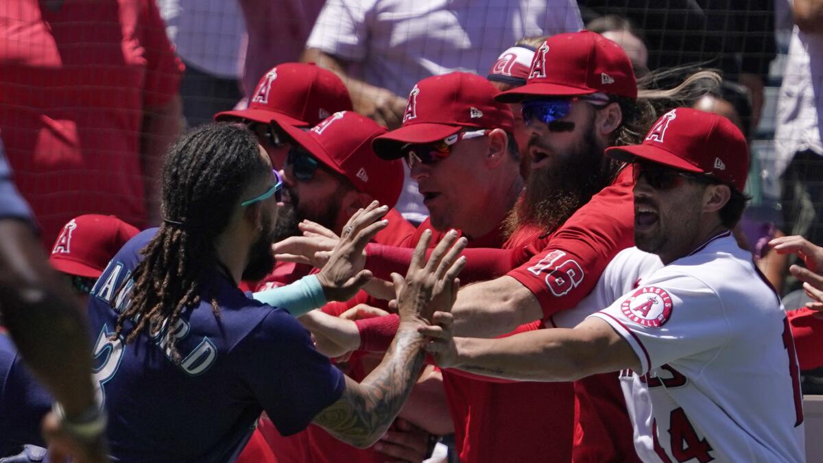 M's, Angels get in big brawl after inside pitches, 8 ejected