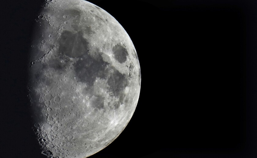 Una masa de basura espacial se estrellará en la Luna