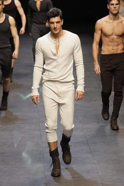 Milan Fashion Week  D&G Fall 2010 – The Fashionisto