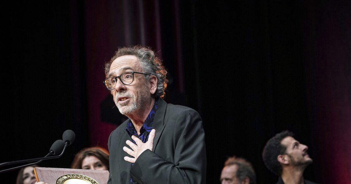 Tim Burton dit que « Dumbo » est peut-être le dernier film de Disney Tim Burton dit que « Dumbo » est peut-être le dernier film de Disney
