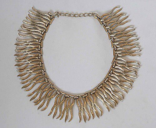 1970s Monet collar necklace.