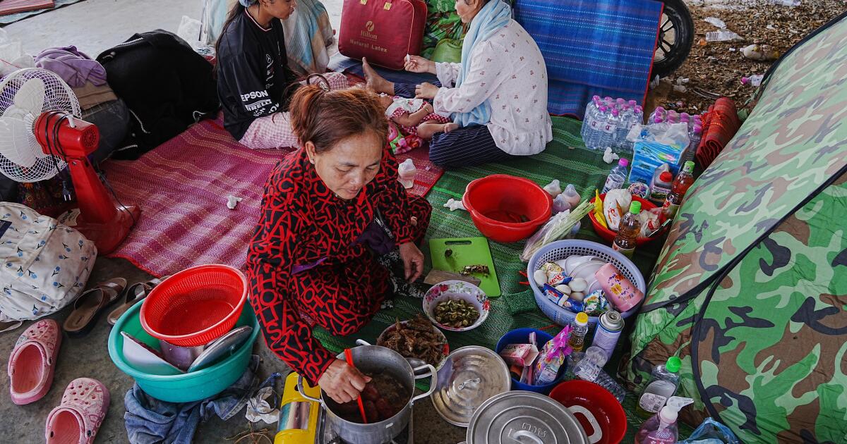 Líderes da Tailândia e do Camboja concordam em renovar o cessar-fogo após dias de confrontos mortais, diz Trump