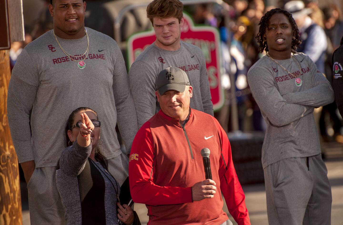 APphoto_Rose Bowl Southern California Football