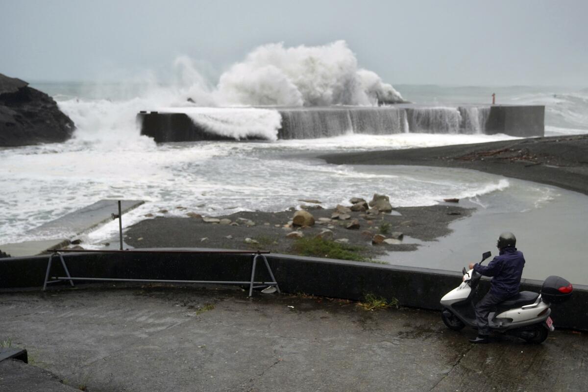 Surging waves during Typhoon Hagibis