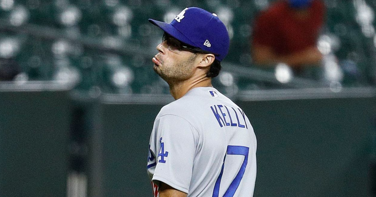 Eski Dodgers atıcısı Joe Kelly, Corona Lisesi'nin koçluk kadrosuna katıldı