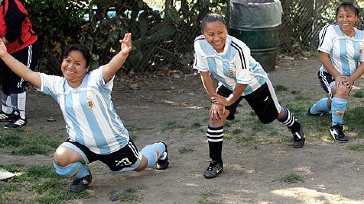 Football Futbal Club Team Sports Ball Toddler/Infant T-shirt Guatemala Soccer 