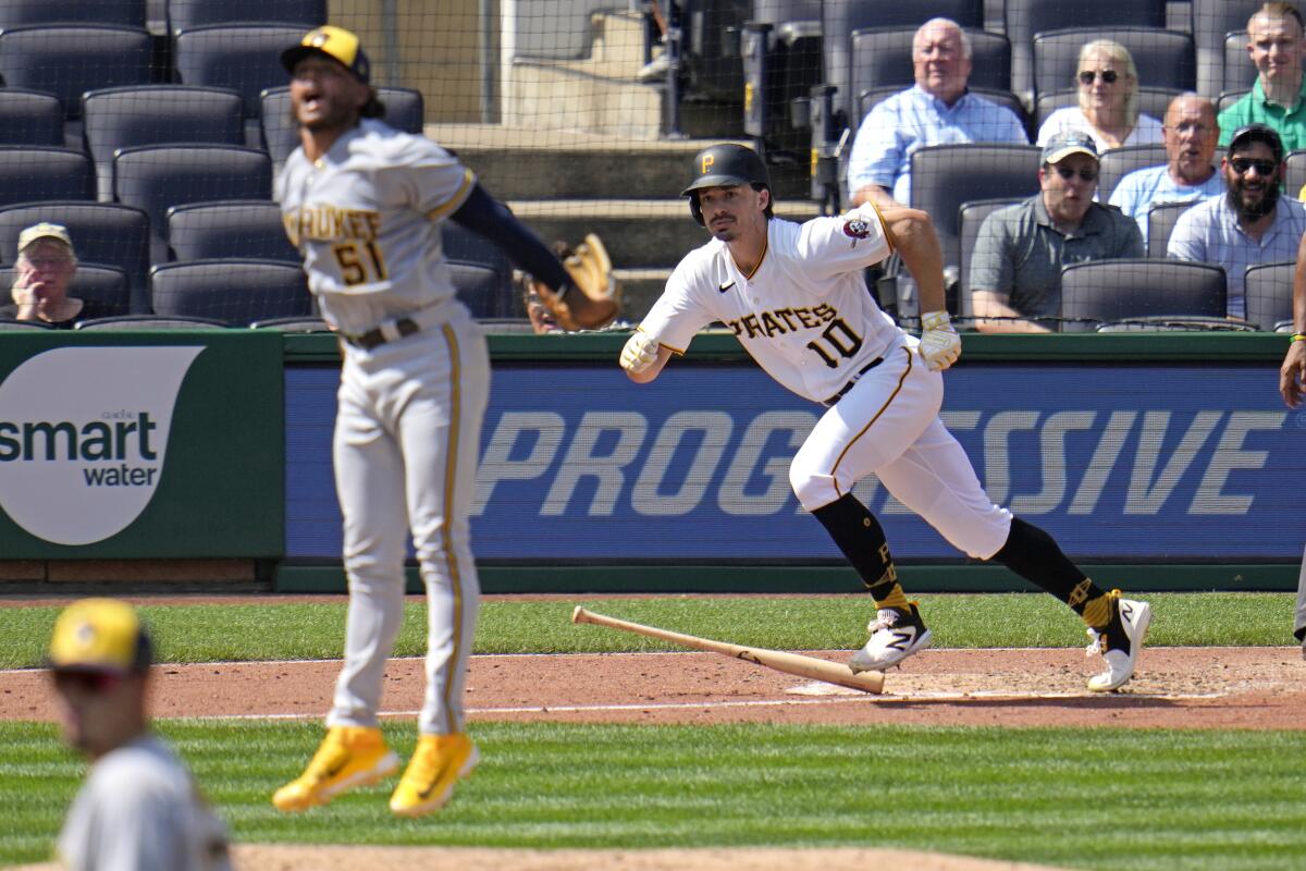 Pirates' 7th-inning rally lifts Pittsburgh over Brewers 5-4 - The San Diego  Union-Tribune