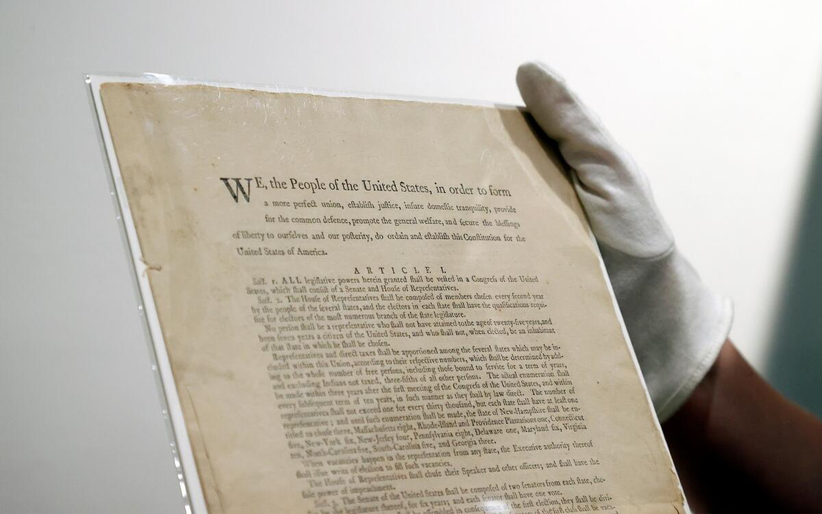 Sotheby's subastará ejemplar de Constitución de EEUU valorado en 20 millones