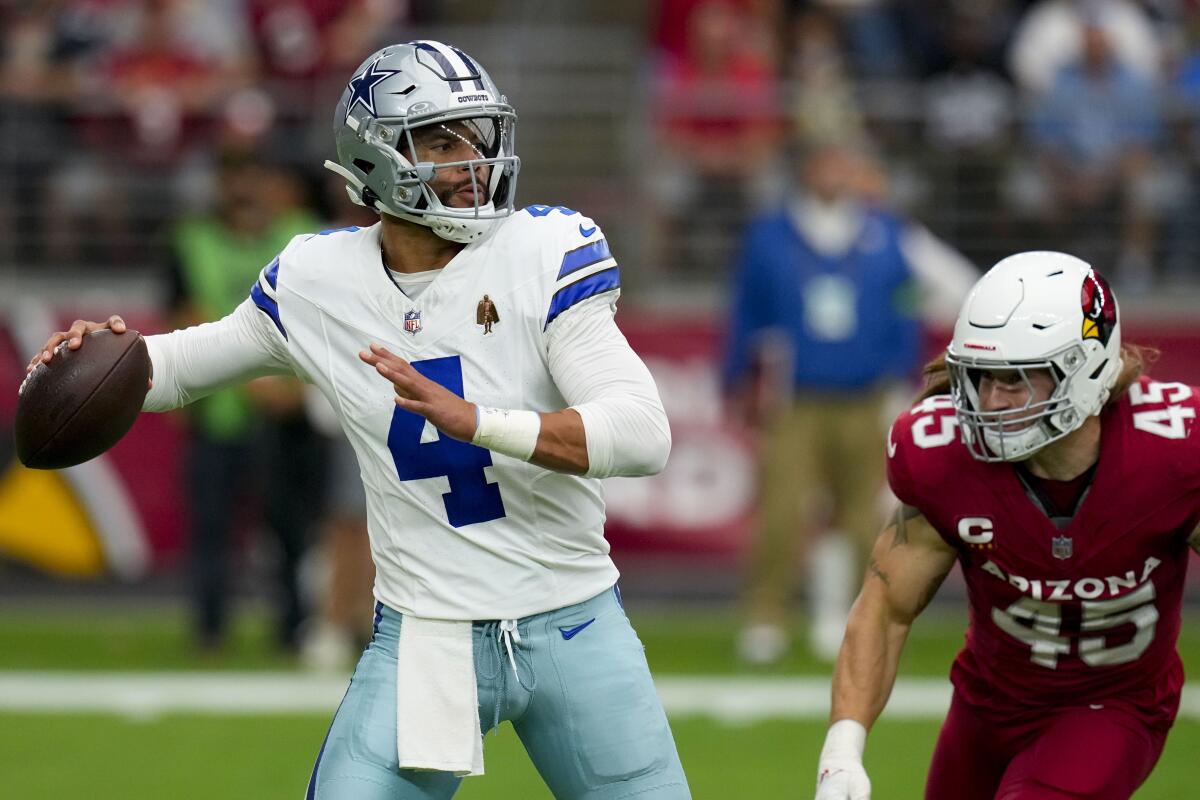 Prescott, Elliott getting used to being former teammates with Cowboys,  Patriots set to meet - The San Diego Union-Tribune