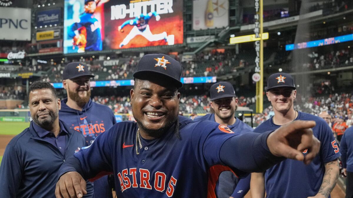 Valdez logra el 16to juego sin hit en la historia de Astros, que