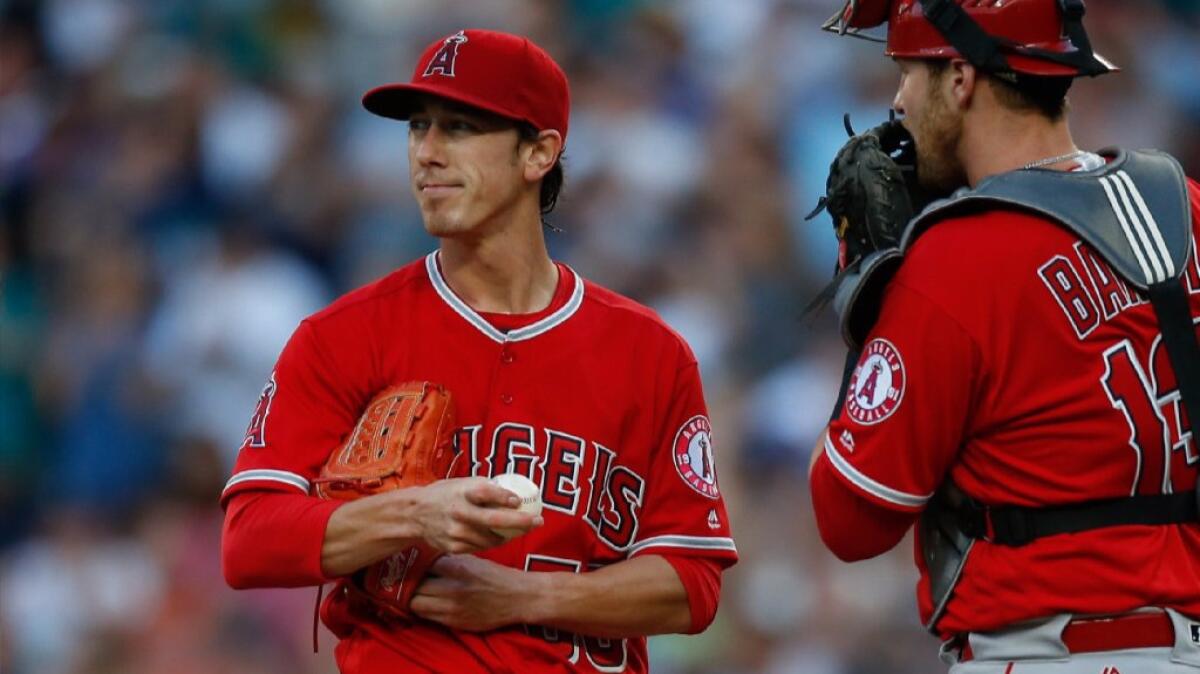 Lincecum wins in his Angels debut