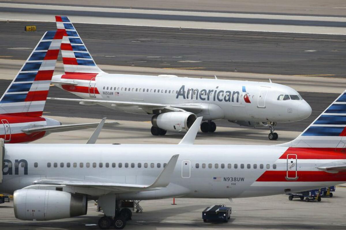 American Airlines planes