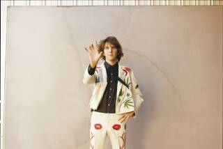 UNSPECIFIED - JANUARY 01: Photo of Gram PARSONS (Photo by Jim McCrary/Redferns)