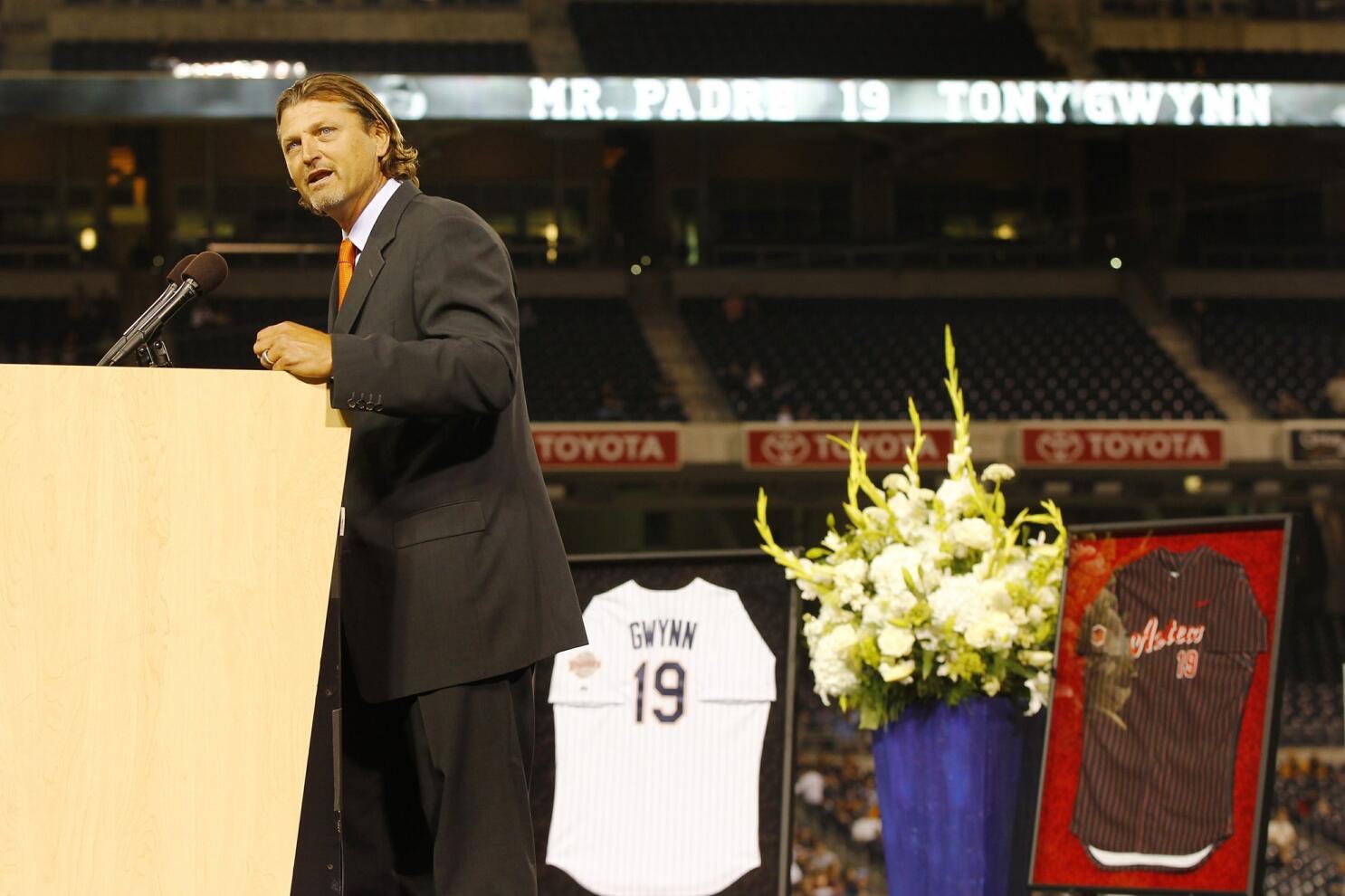 Amazing Grace' for Tony Gwynn: Petco Park Memorial Service - Times of San  Diego