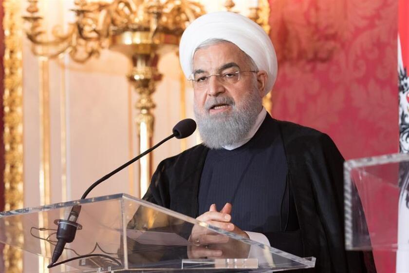 El presidente, Donald Trump, aseguró hoy que estaría dispuesto a reunirse con su homólogo iraní, Hasan Rohaní, "sin condiciones previas", porque, según argumentó, "no hay nada de malo en reunirse". EFE/ARCHIVO