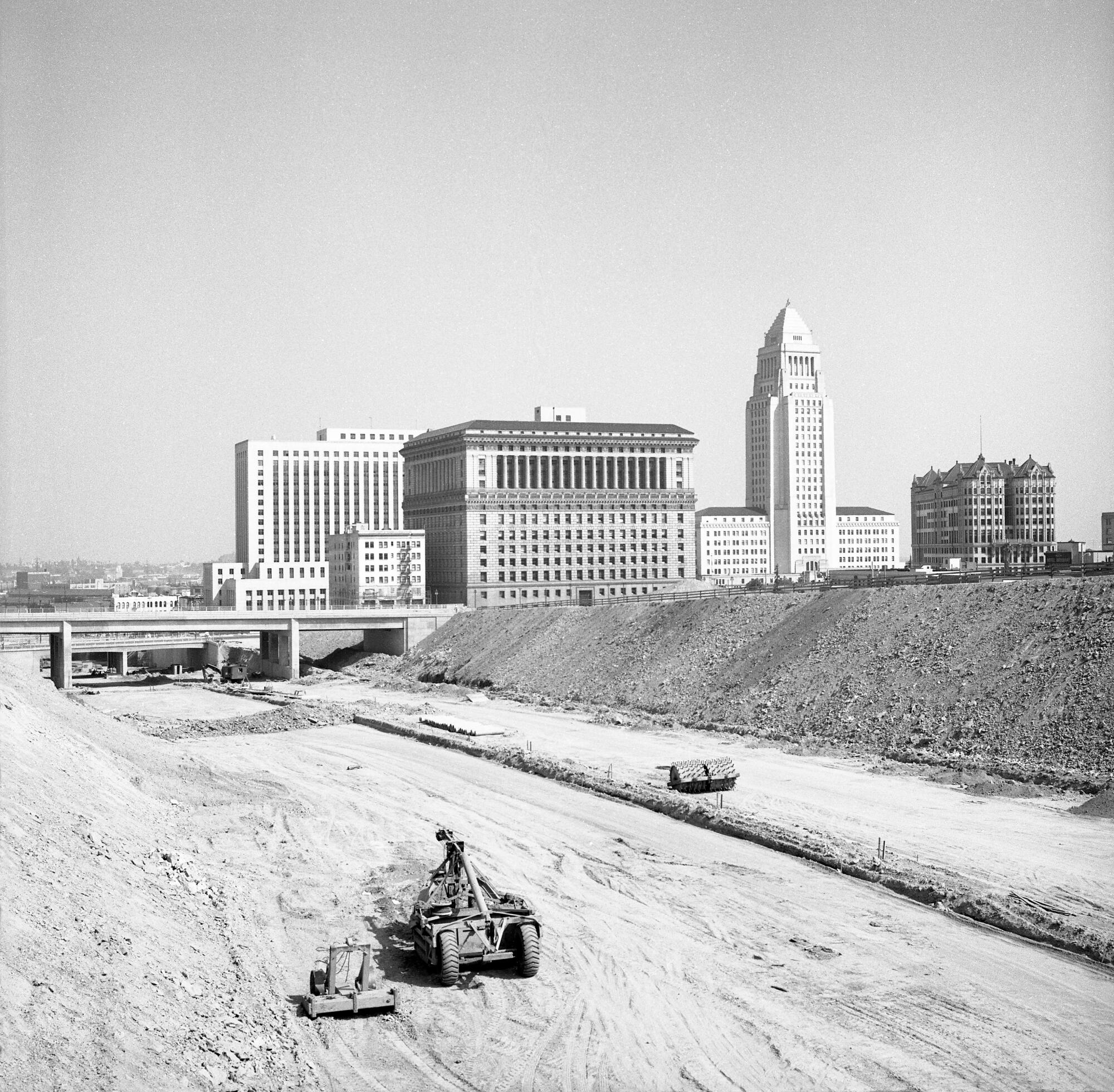 The presumption looking southbound connected the Hollywood Freeway nether construction.