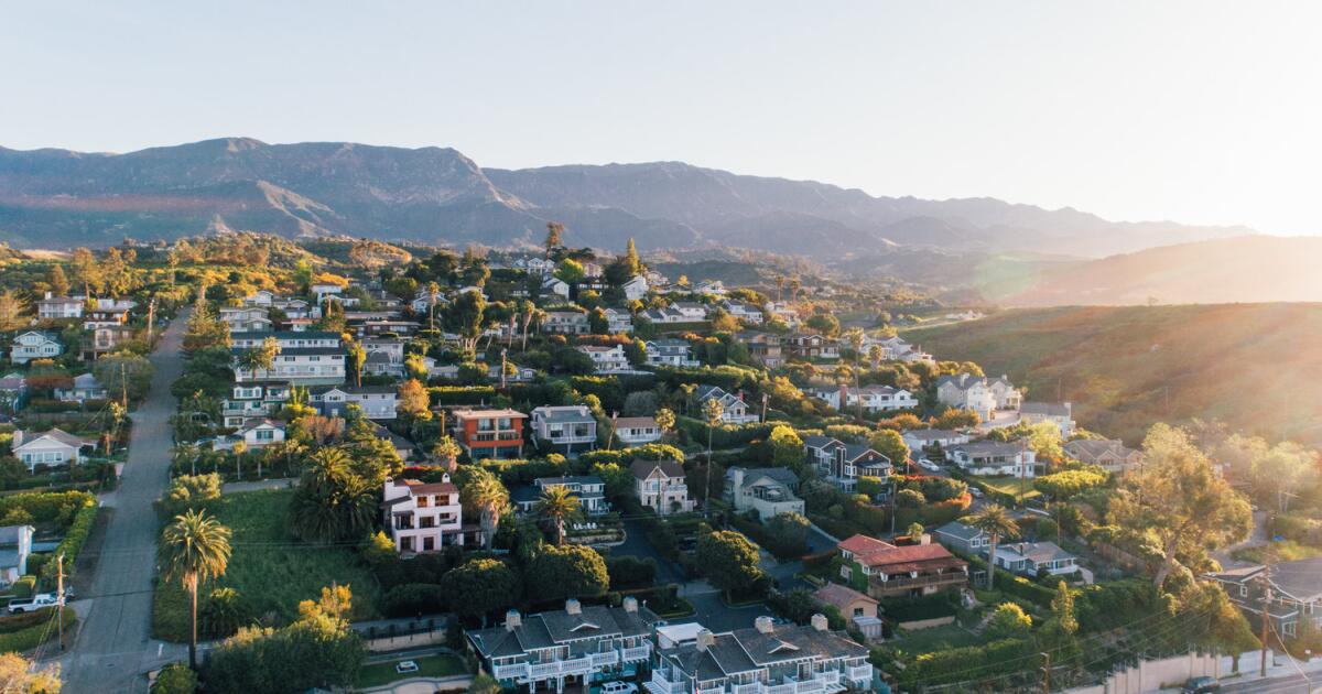 Este castelo aconchegante perto de Santa Bárbara oferece uma pitada de poder estelar Este castelo aconchegante perto de Santa Bárbara oferece uma pitada de poder estelar