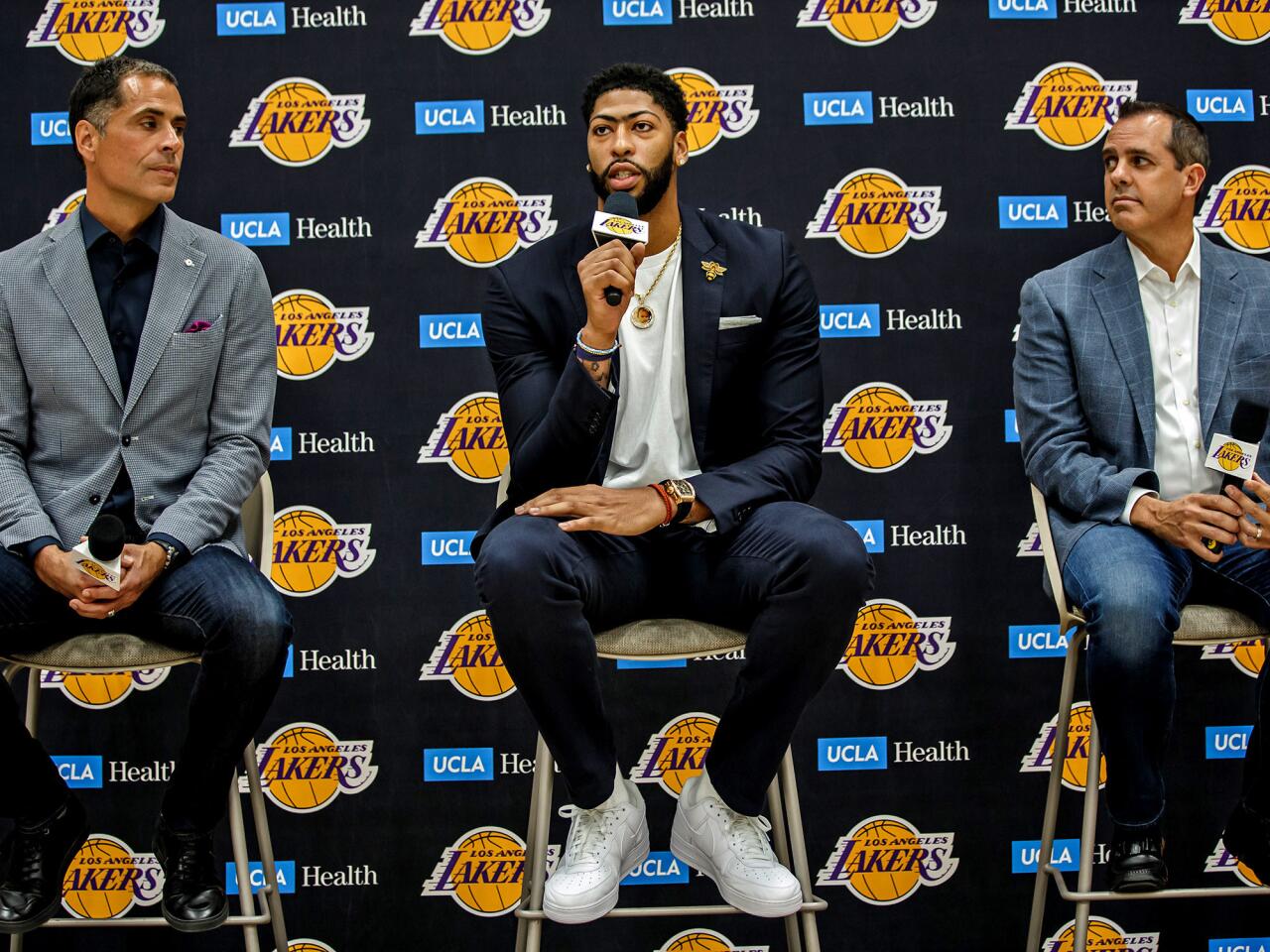 Lakers introduce Anthony Davis