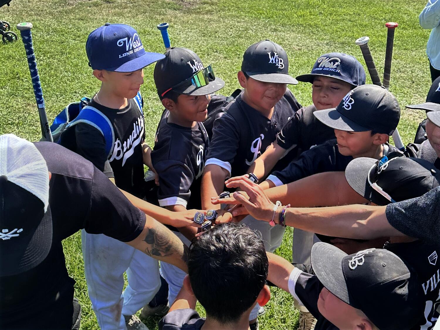 Community goes to bat for West Long Beach Little League after equipment theft