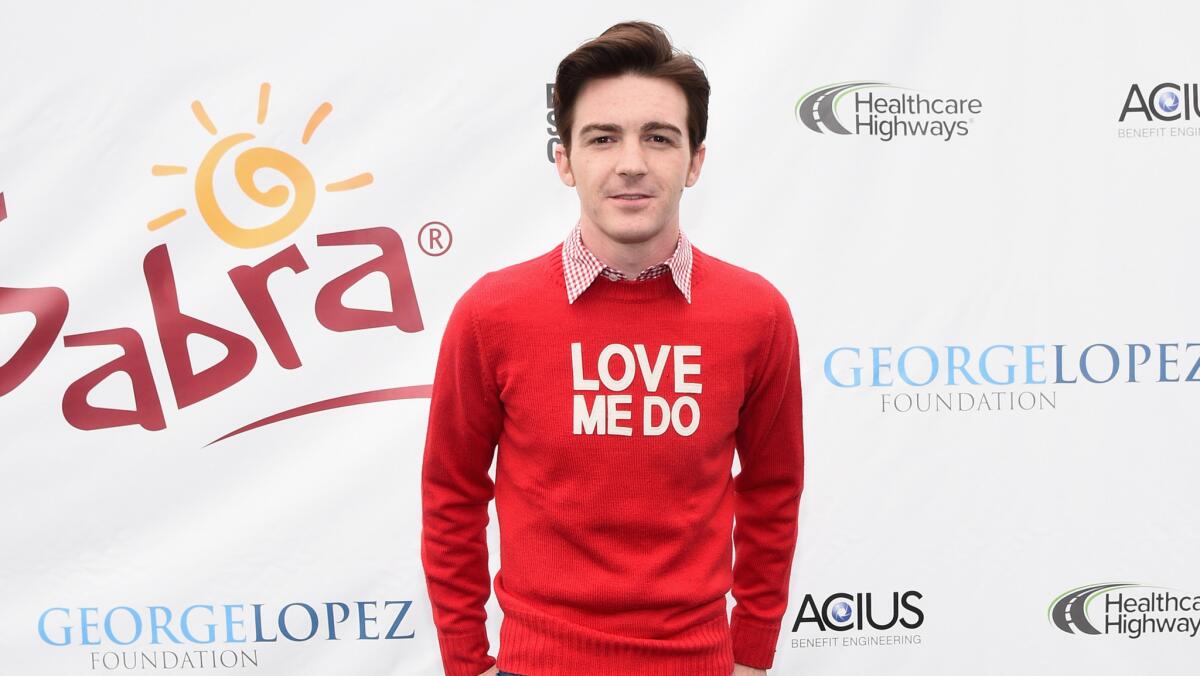 Drake Bell apologizes for "insensitive" tweets about Caitlyn Jenner.