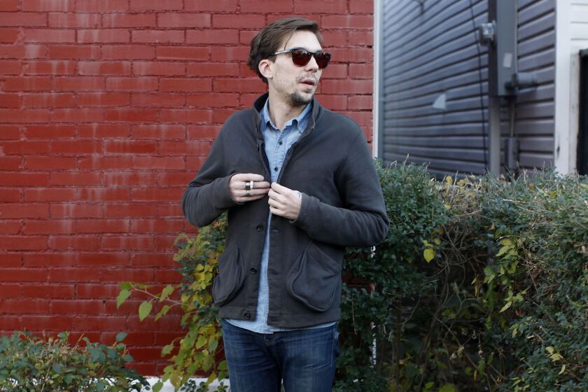 In this Nov. 28, 2010, photo, Justin Townes Earle poses for a photo in Nashville, Tenn.  