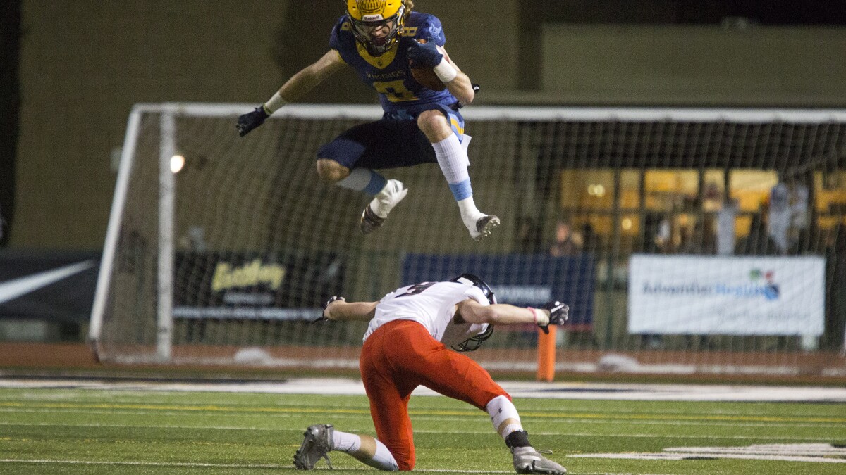 Marina S Historic Football Season Ends With Loss To La Jolla In