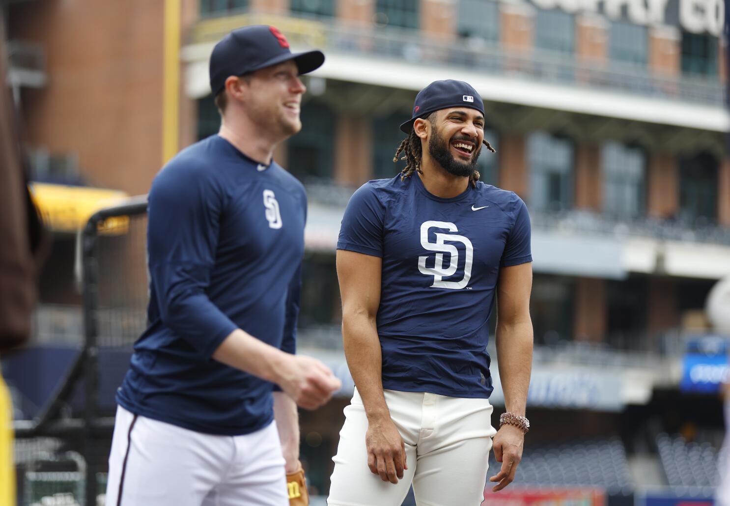 The Padres Bulk Up and Set Their Sights on Catching the Dodgers - The New  York Times