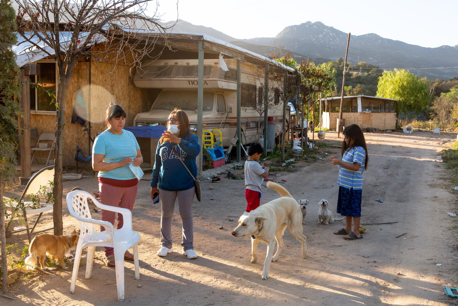 Reunión de trabajo con comedores y merenderos comunitarios en Bajo Flores –  Diario CEMBA