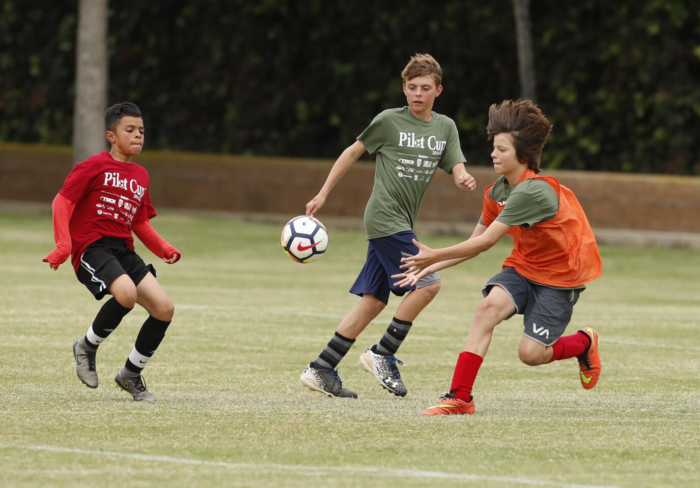 Photo Gallery: Whittier A vs. Mariners A at the Daily Pilot Cup