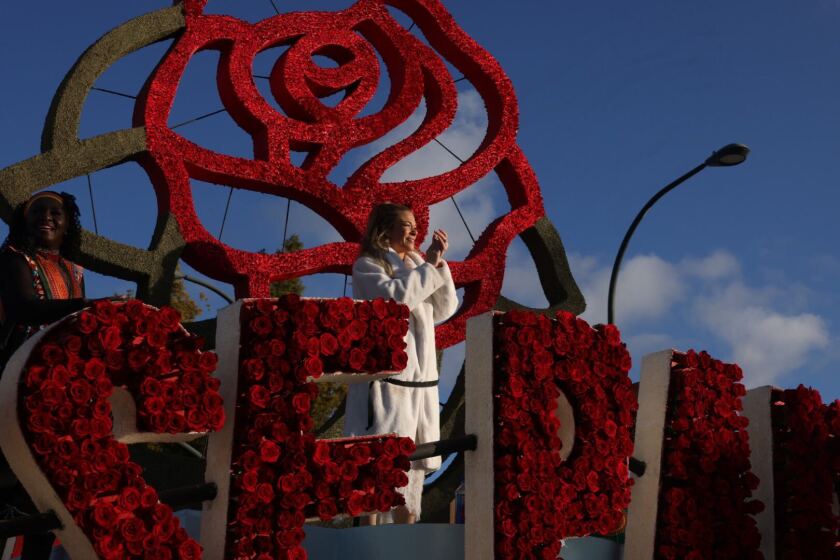 LeAnn Rimes opens the 2022 Rose Parade.