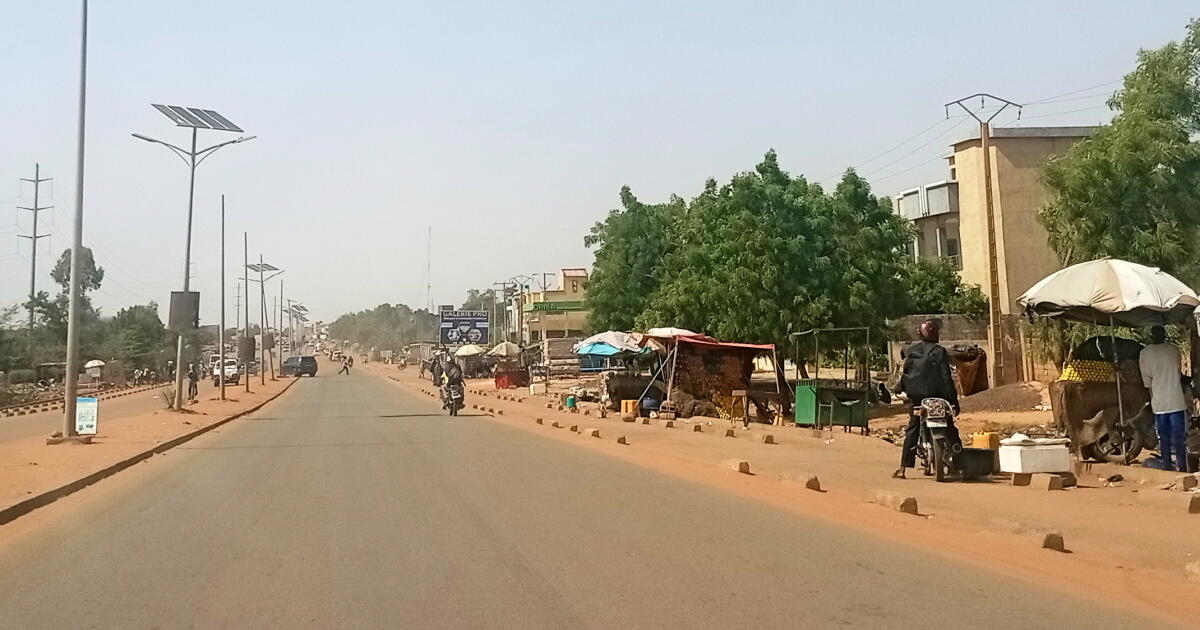 Brazen attack on Niger’s airport shows jihadis are expanding to cities in Africa’s Sahel Brazen attack on Niger’s airport shows jihadis are expanding to cities in Africa’s Sahel