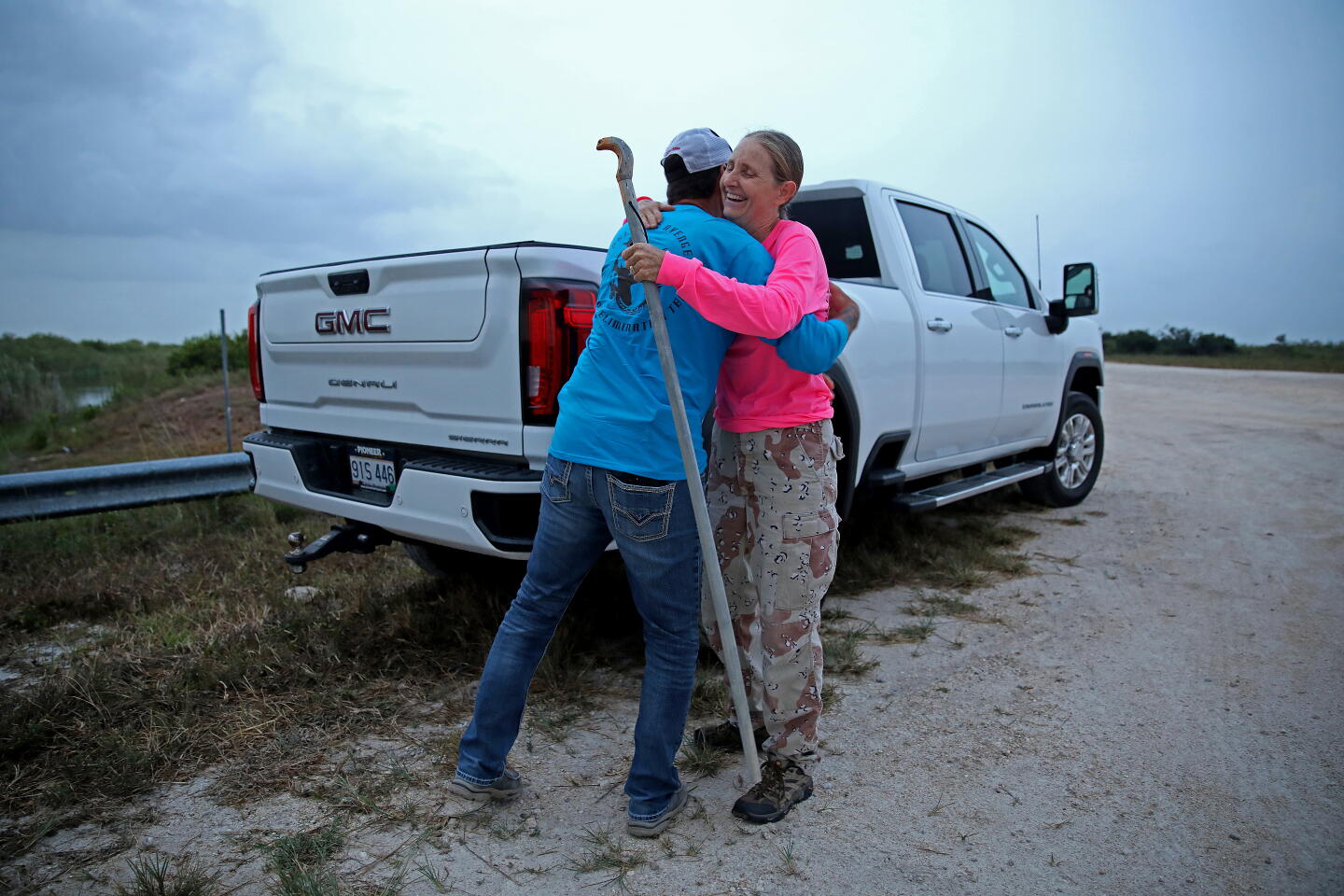 Python Hugged Hunters track pythons in the Florida Everglades - Los Angeles Times