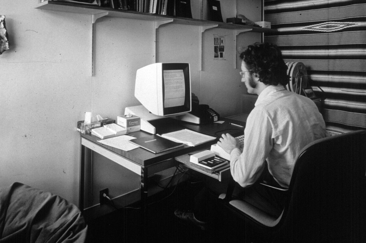 Michael Hiltzik: Larry Tesler taught Steve Jobs how to make PCs work - Los  Angeles Times