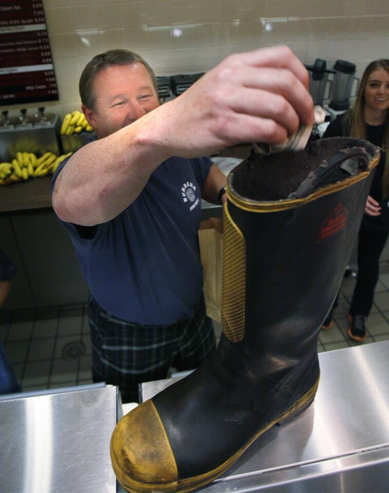 Photo Gallery: Free ice cream fundraiser for Muscular Dystrophy by Burbank FD