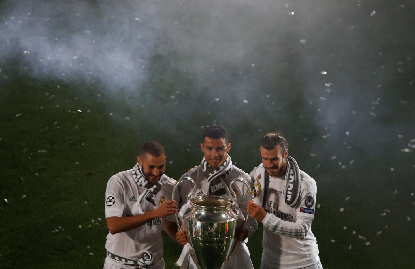 Soccer Football - Atletico Madrid v Real Madrid - UEFA Champions League Final