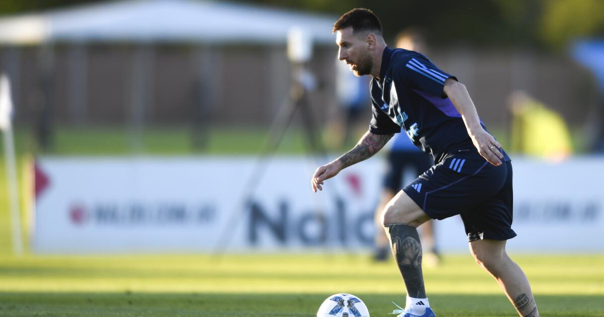 Outro Messi vs. Christian no horizonte.  Inter Miami jogará na Arábia Saudita em fevereiro
