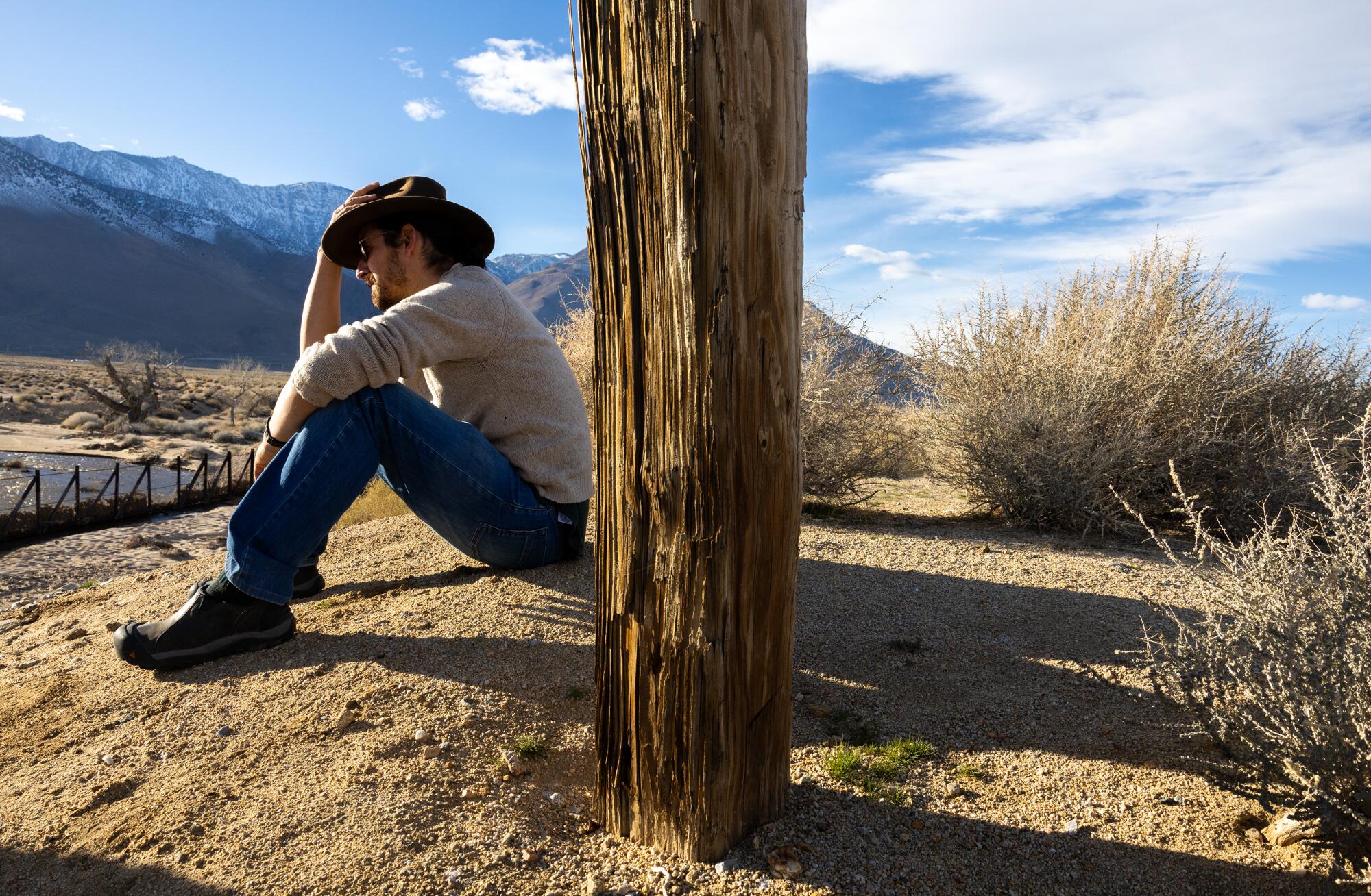 A ma sits along Cottonwood Creek 