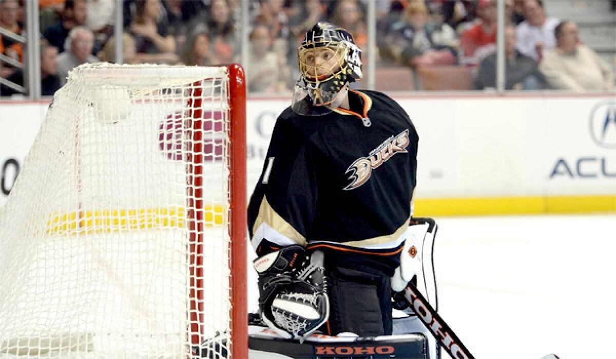 Jonas Hiller is slated to start Game 3 for the Ducks as Anaheim heads to the Joe Louis Arena to face the Detroit Red Wings at home.