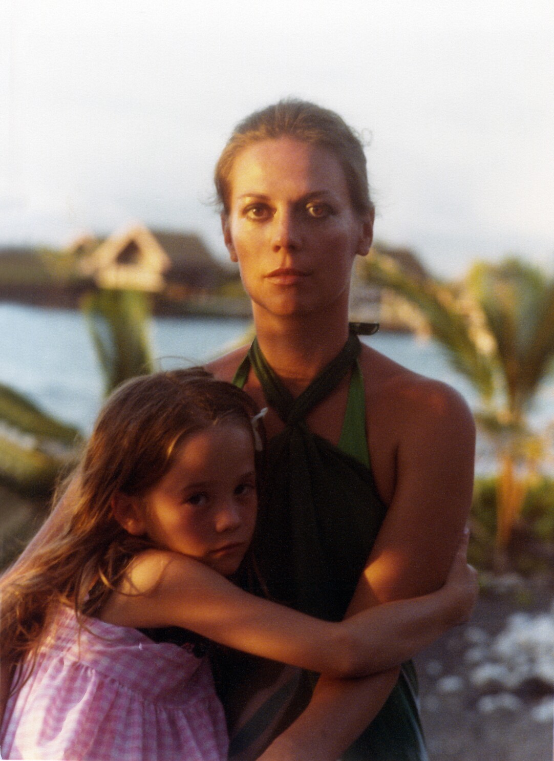 Twin Intimate Portraits Of Natalie Wood From Her Daughter Los