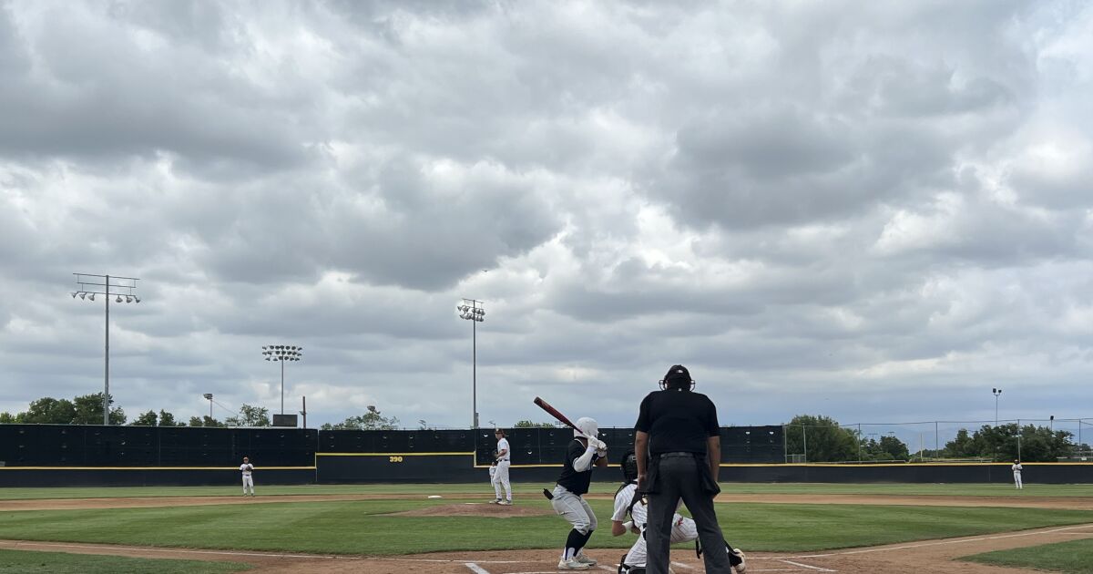 Crespi opens with win over Carson in Division II baseball regionals