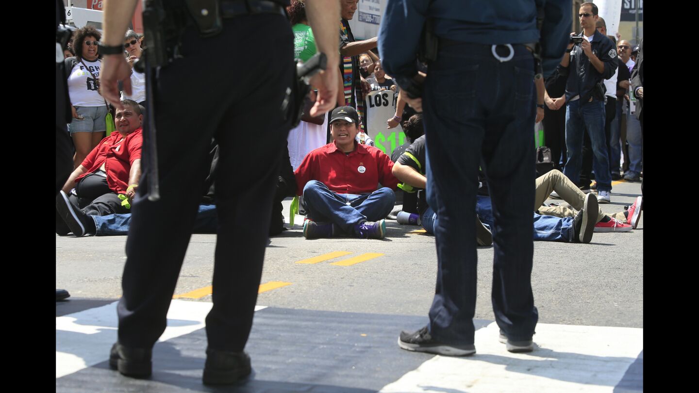 Dozens arrested nationwide in rallies for higher minimum wage - Los ...