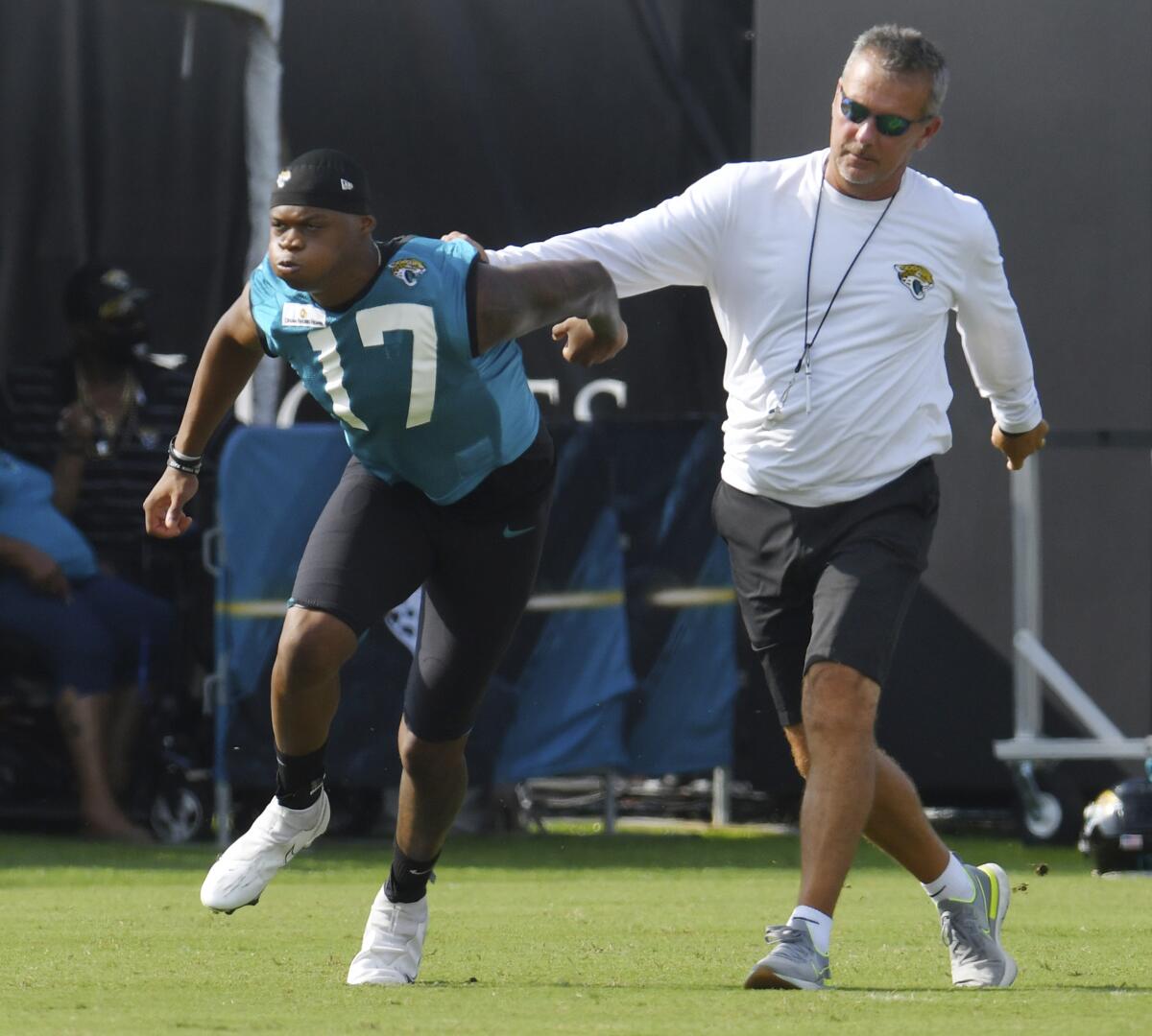 Jaguars WR Chark sidelined with broken finger on right hand - The San Diego  Union-Tribune