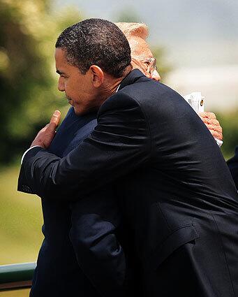 Obama greets veterans