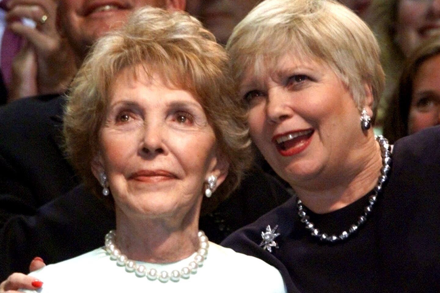 Nancy Reagan with stepdaughter Maureen at the 2000 Republican National Convention in Philadelphia, a year before Maureen's death from skin cancer.