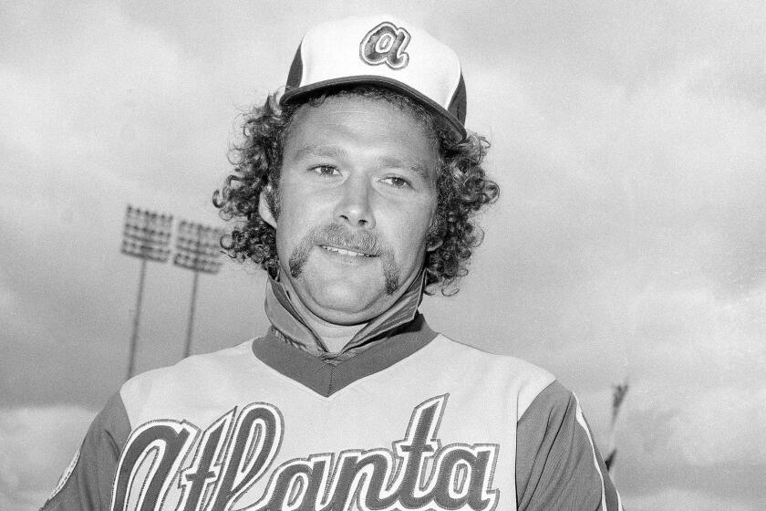 Andy Messersmith pitcher for the Atlanta Braves, April 1976. (AP Photo)