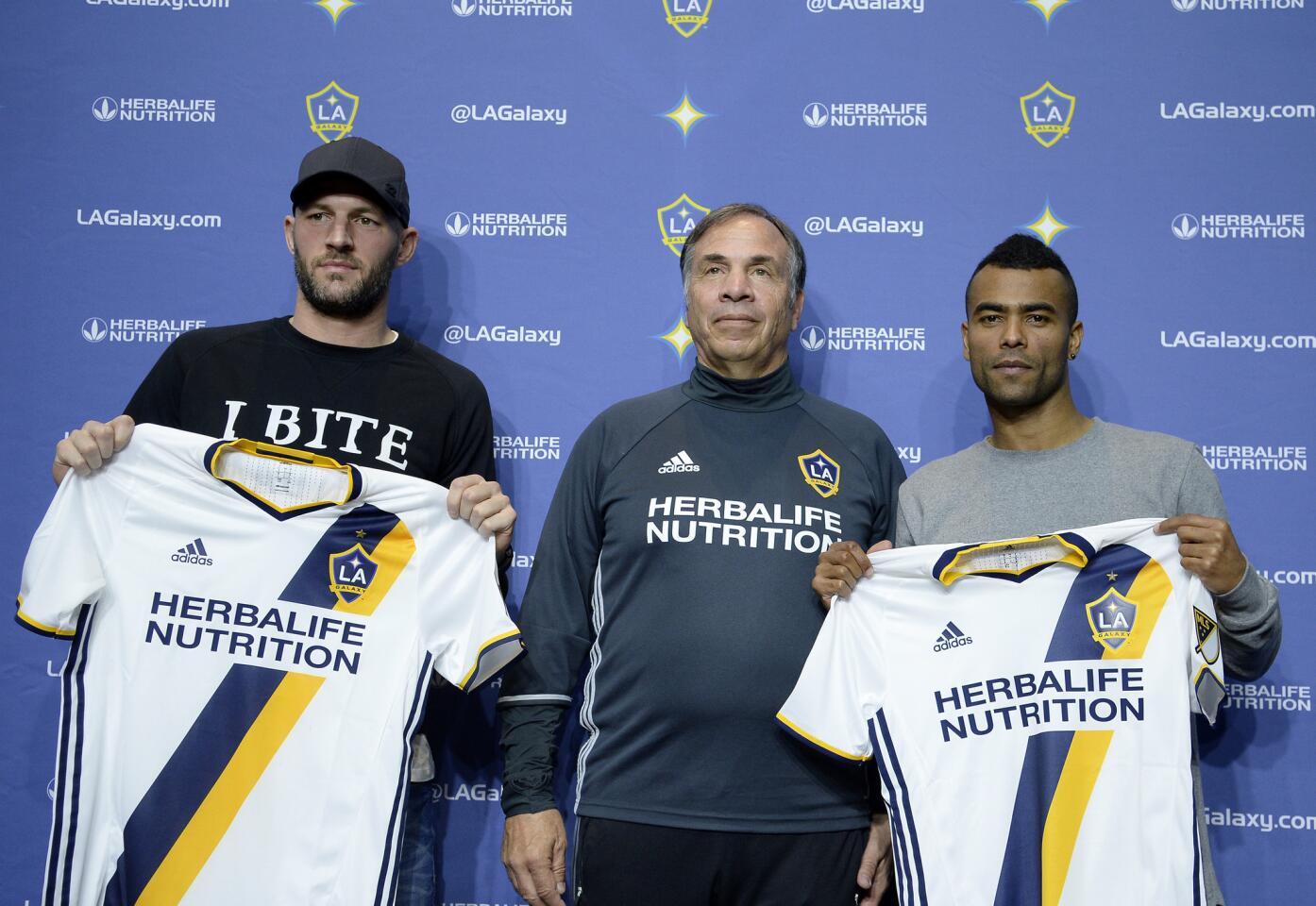 LA Galaxy to Introduce Ashley Cole and Jelle Van Damme