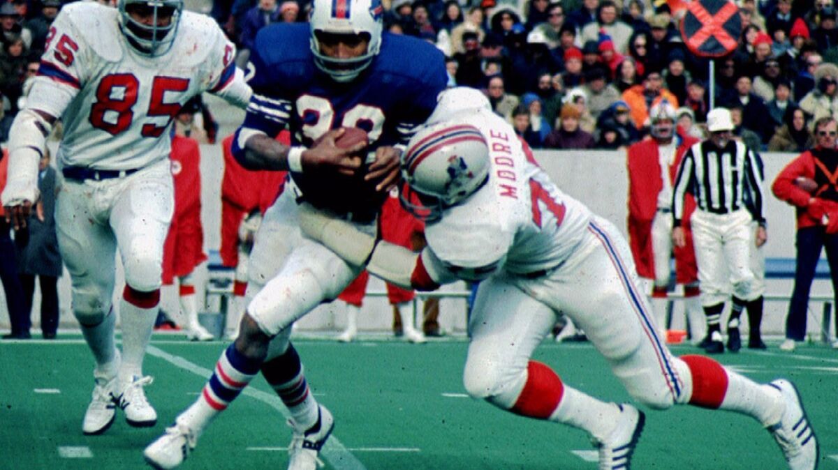 Simpson started his career with the Buffalo Bills. (The Buffalo News / Associated Press)