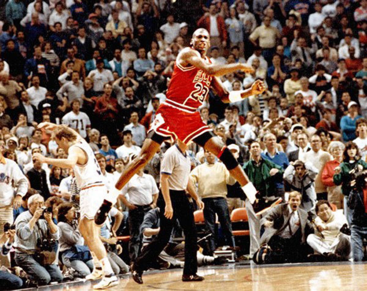 Acquiesce trolley bus den første Michael Jordan: A timeline of the NBA legend - Los Angeles Times