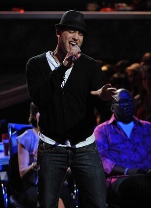 Matt Giraud makes 'American Idol' history ...