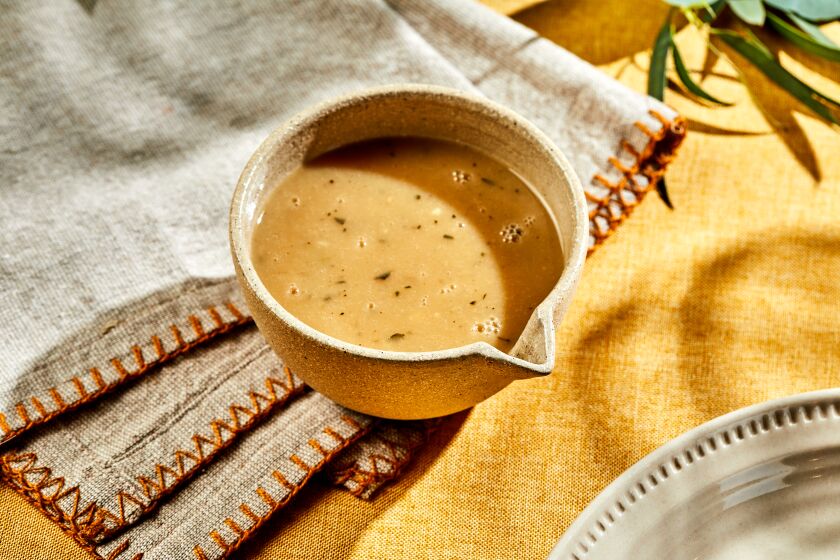 LOS ANGELES, CA - NOVEMBER 1, 2022: Gravy prepared by cooking columnist Ben Mims on November 1, 2022 in the LA Times test kitchen. (Katrina Frederick / For The Times)